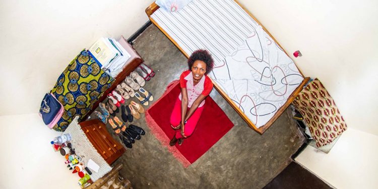 Džos, 22 godine, studentkinja, Kigali (Ruanda) / Photo: John Thackwray