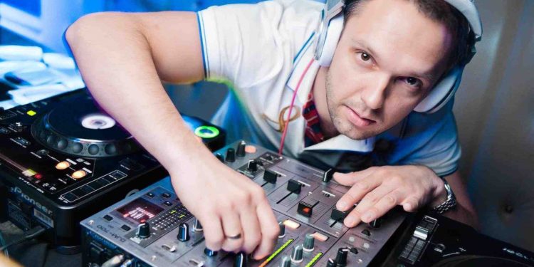 Dj Andrey Exx / Photo: Facebook @djandreyexx