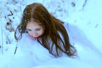 Devojka na snegu/Photo: Pixabay