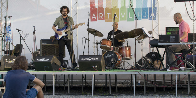 Dušan Jevtović Trio/ Photo: AleX