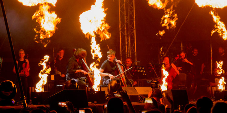 2CELLOS/ Photo: AleX