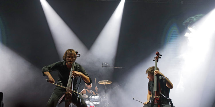 2CELLOS/ Photo: AleX