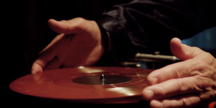 Deadwax/Photo: YouTube printscreen
