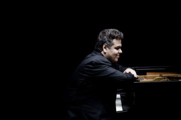 Arkadi Volodos/ Photo: Marco Borggreve