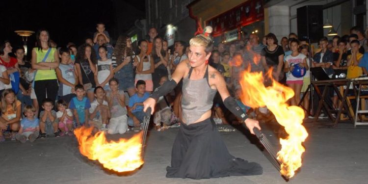 Fire show/ Photo: Promo (Street Art festival)