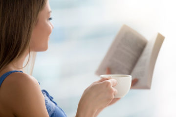 Online knjižara, knjige/Photo: Shutterstock