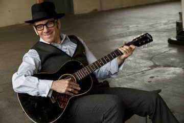 Elvis Kostelo/Photo: facebook@elviscostello