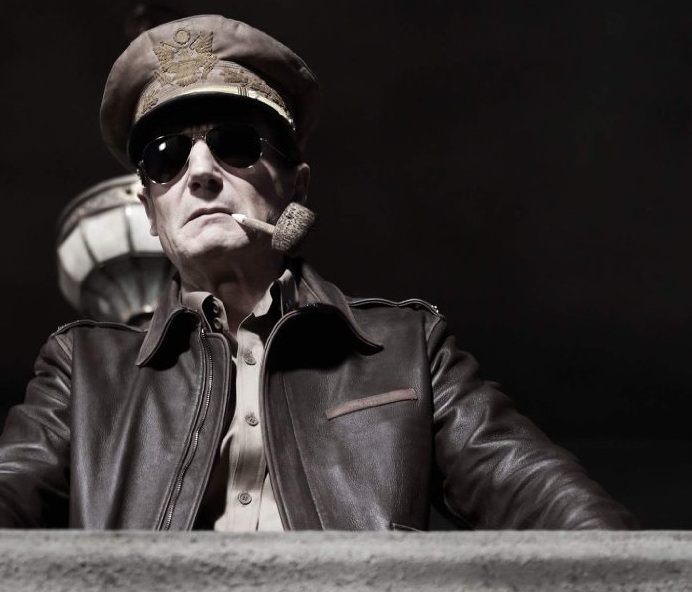 Lijam Nison kao general Daglas Mekartur u filmu “Operacija Hromit”