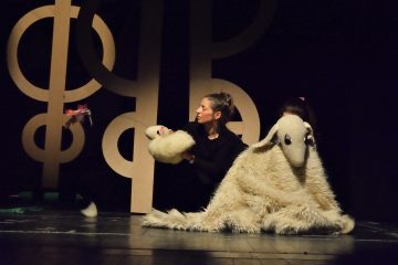 Aska i vuk/ Photo: Promo