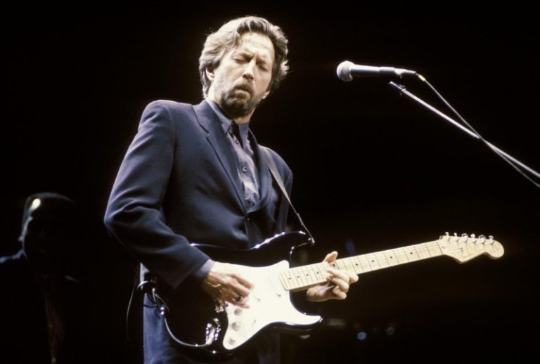 MRAČNA STRANA ROK LEGENDE… Sledeće godine stiže dokumentarac  “Eric Clapton: Life in 12 Bars”