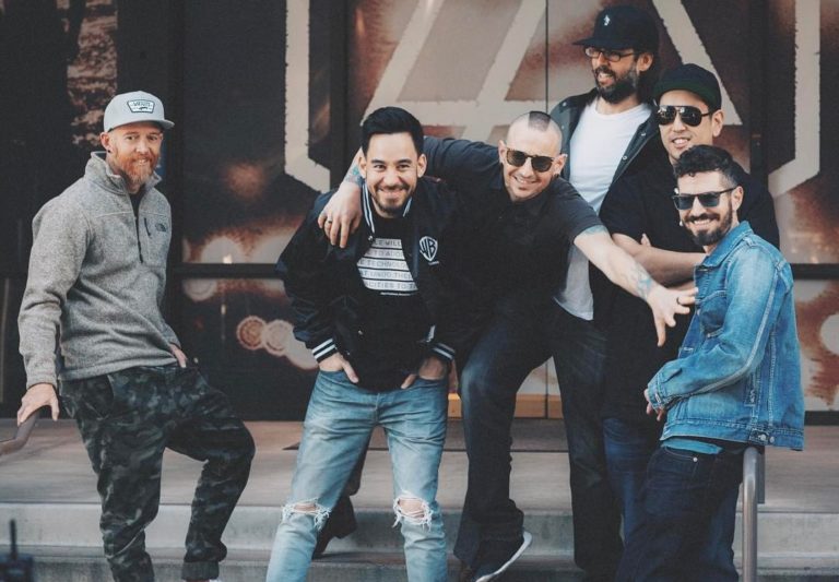 Linkin Park neće da nastupa sa hologramom Čestera Beningtona, Majk Šinoda objasnio zašto…
