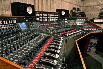 mikseta/Photo: facebook@vintagerecordingconsoles