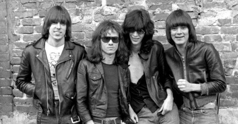 Prva punk ploča putuje u svemir… Ramones, ko drugi?