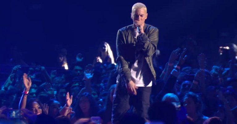 SARADNICI GA “ODALI”… Eminem objavljuje novi album posle četiri godine