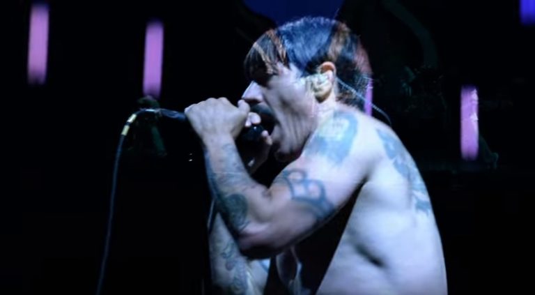 Za sve koji ne mogu da “skoknu” do Gize… Red Hot Chili Peppers će uživo prenositi koncert kod Piramida