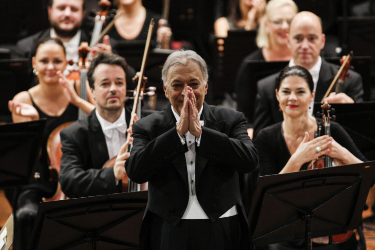 Finale koncerta na otvorenom Beogradske filharmonije pod dirigentskom palicom Zubina Mehte