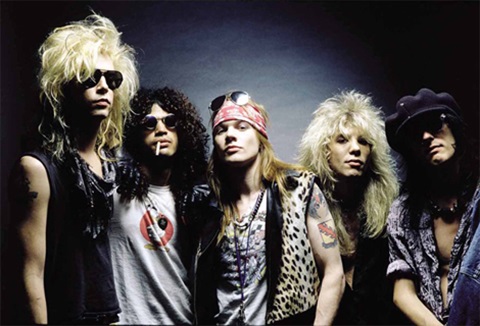 Knjiga koja otkriva sve najmračnije tajne Guns N’ Roses: Kako su klinci opterećeni seksom i drogom postali rok-bogovi
