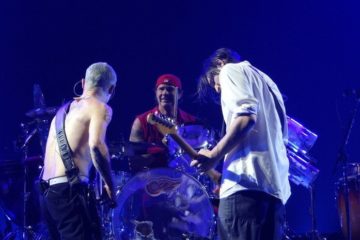 Red Hot Chili Peppers/Photo: facebook@ChiliPeppers/Fan photos