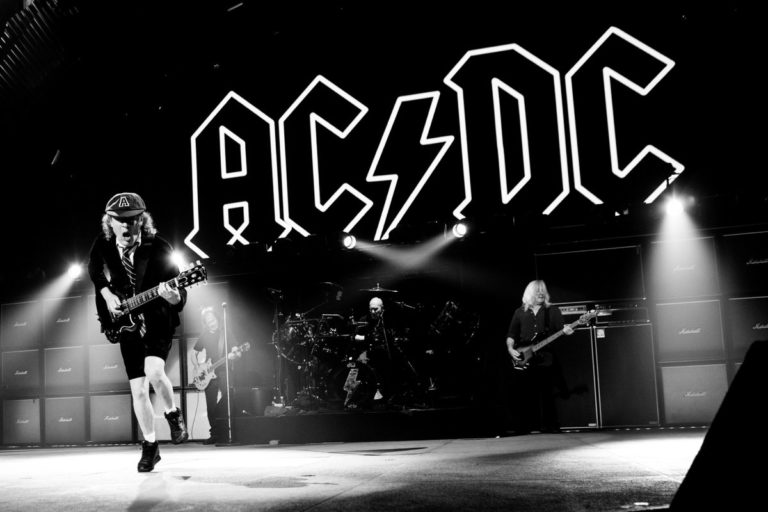 Ima li AC/DC bez Malkolma… Na novom albumu dosad neobjavljene gitarske deonice pokojnog gitariste?