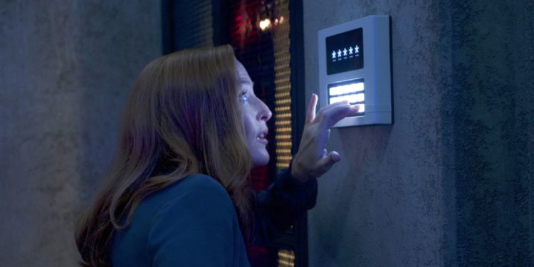 THE X-FILES: Gillian Anderson in the "This" episode of THE X-FILES airing Wednesday, Jan. 10 (8:00-9:00 PM ET/PT) on FOX. ©2017 Fox Broadcasting Co. Cr: Shane Harvey/FOX