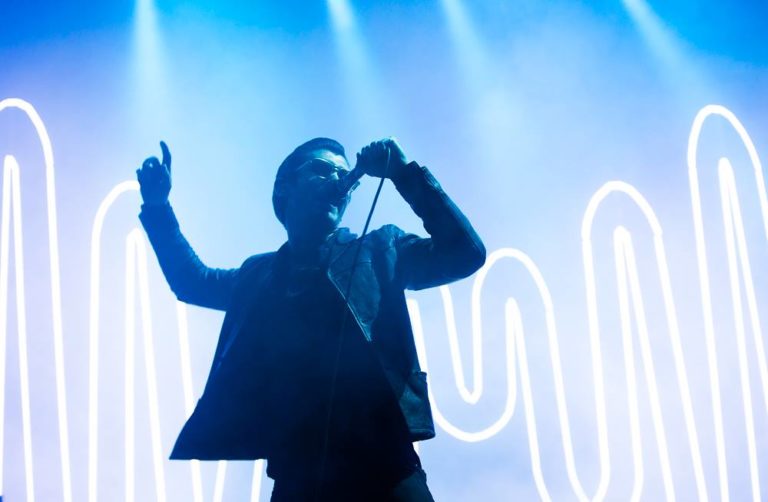 Arctic Monkeys predstavili pet novih pesama na koncertu u San Dijegu