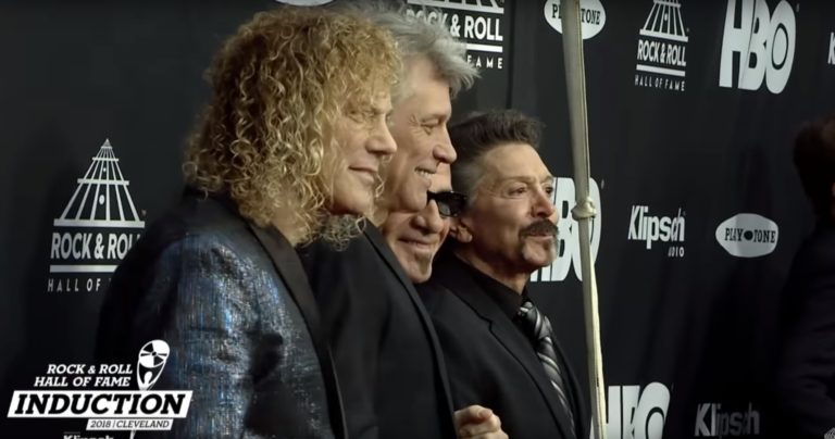 I ZVANIČNO MEĐU BESMRTNIMA… Riči Sambora ipak svirao s Bon Jovi na prijemu u Kuću slavnih