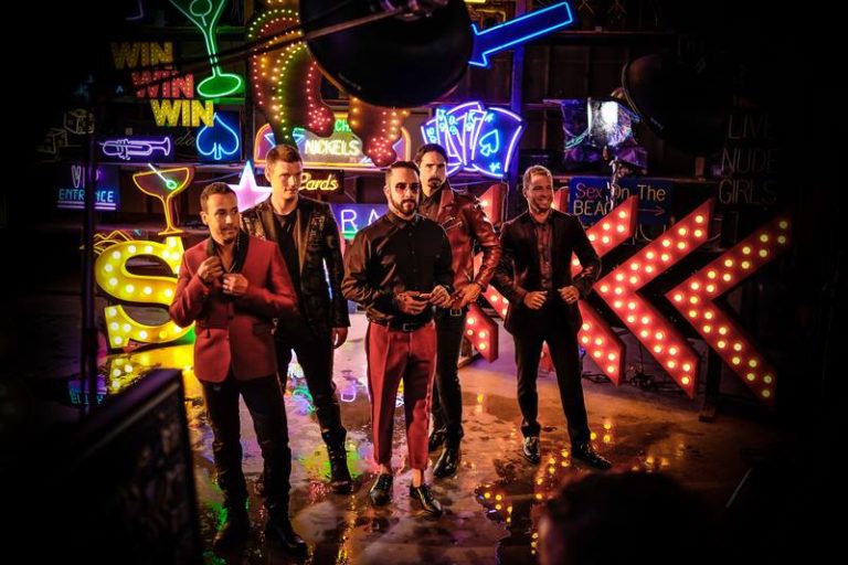 Backstreet Boys “prizvali” oluju, koncert odložen, povređeno 14 ljudi