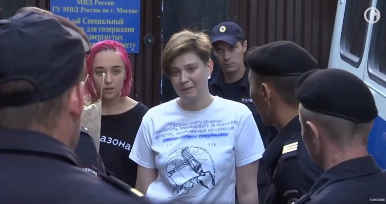 Članice Pussy Riot opet u zatvoru… Pustili ih posle 15 dana, pa ih odmah potom opet uhapsili