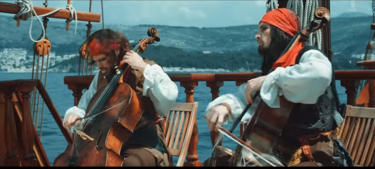 DIVLJA STRANA UMETNOSTI… 2CELLOS objavili novi album i spot “Pirati s Kariba”