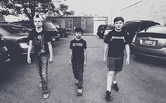 OVI KLINCI RASTURAJU… Najmlađi američki thrash metal bend Hammerhedd spremio debi EP