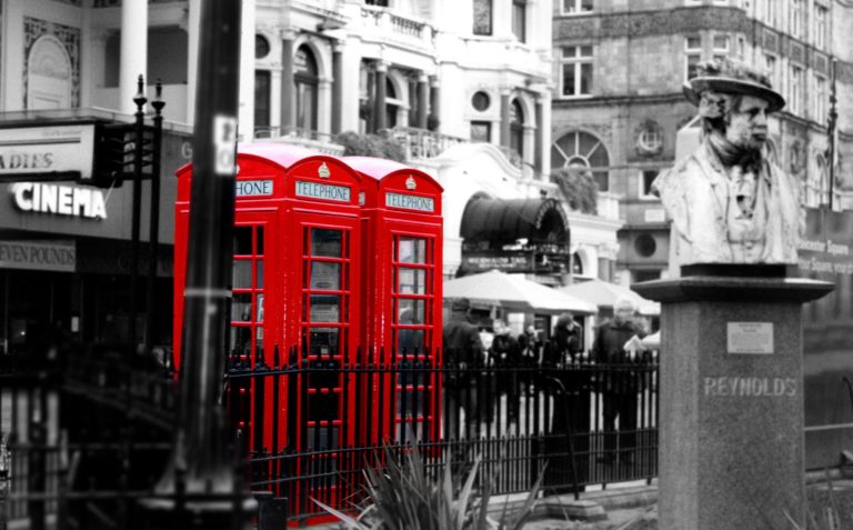 London Calling… no more… Tužna sudbina legendarnih londonskih crvenih govornica