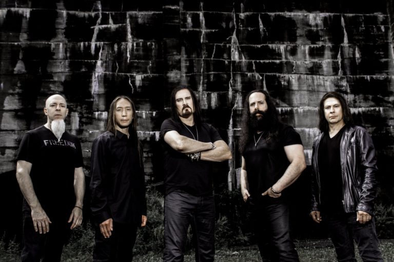 Počinje nova gitarska era? Dream Theater snimaju novi album s gitarom sa 8 žica…