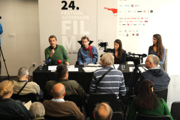 Photo: Promo