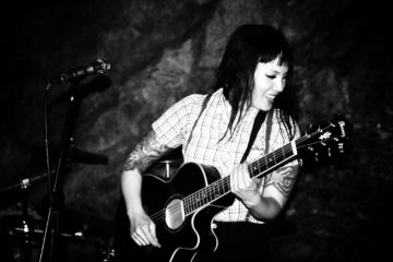 Dženi Vu/Photo; facebook@Jenny Woo/leolinskullarofotografie