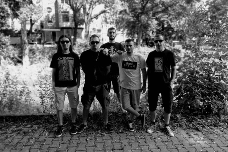 Stigao “Poraz razuma”, debi album prijedorskog melodic punk benda The Shejvers