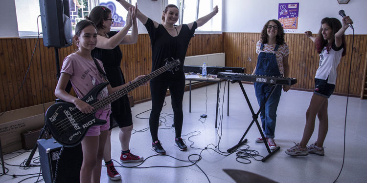 Rok kamp za devojčice/ Photo: Promo (AleX)