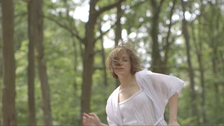 Magija muzike usred magije Rtnja… Ana Avramov objavila video singl “Open Heart”
