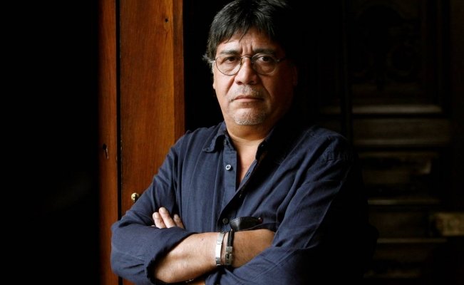 Slavni čileanski pisac Luis Sepulveda preminuo od posledica korona virusa