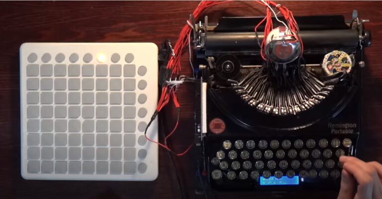 Na ovoj pisaćoj mašini iz 1929. godine ispisano je hiljade stranica, a sada – pravi muziku