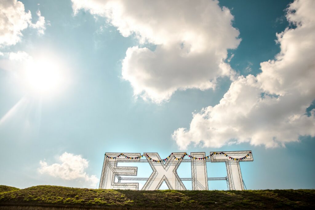 Photo: Promo (Exit)