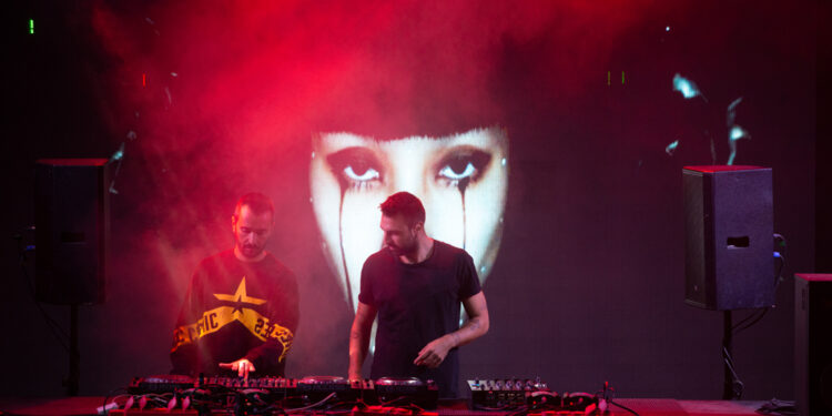 DE & MO/ Photo: Promo (Brutana)