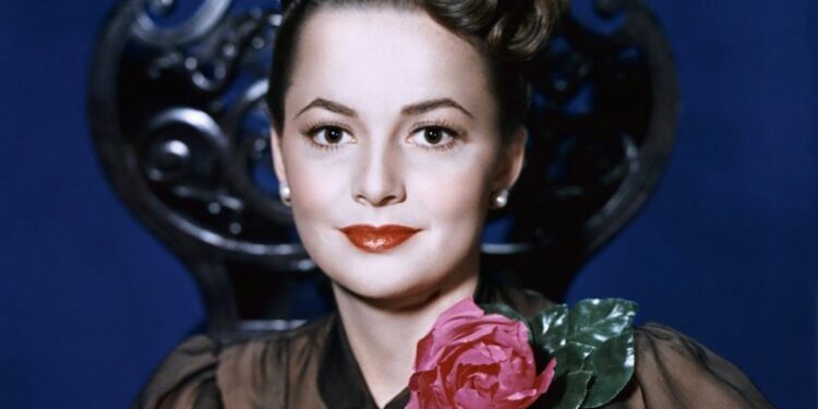 Olivija De Hevilend/Photo: facebook@missdehavilland