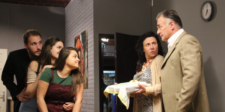 Ćerka za priner, Miloš, Staša, Andrijana, Dušanka i Branislav/Photo: promo