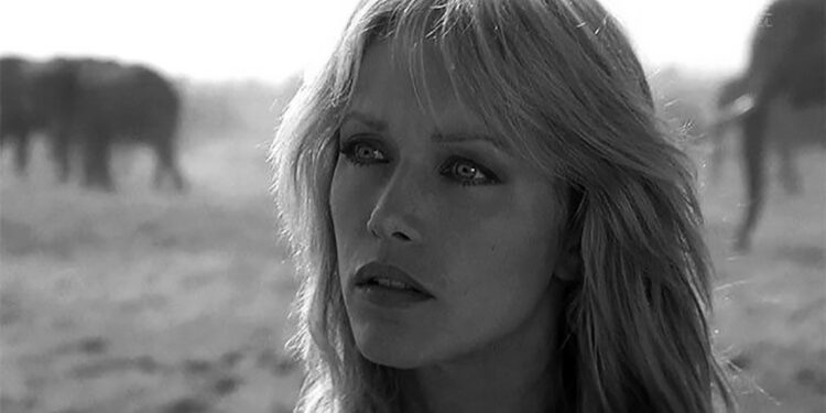 Tanja Roberts/Photo: printscreen