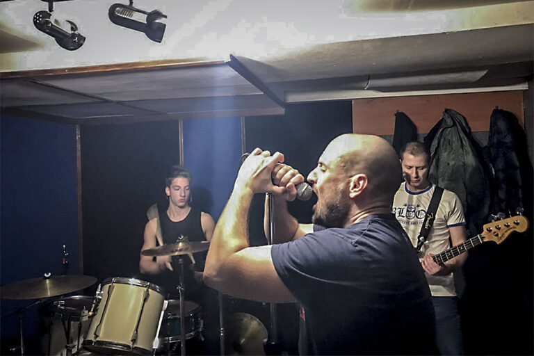 Direktno, bez okolišanja i uvijanja… Napalm Job predstavio novo EP izdanje