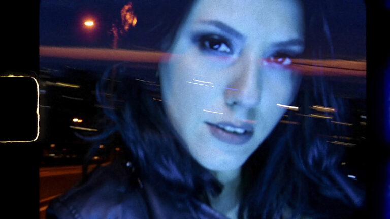 Premijera: La Monnique objavila svoj prvi video singl “Sama”