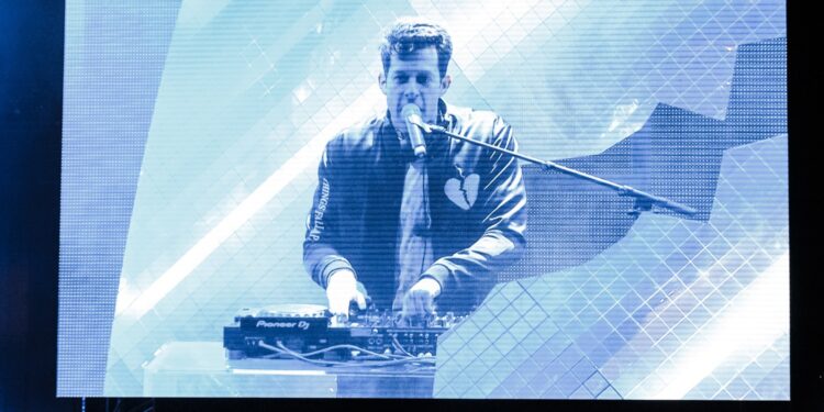 Mark Ronson/Photo: facebook@Mark Ronson