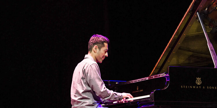 Elčin Širinov (Avišaj Koen Trio)/ Photo: AleX