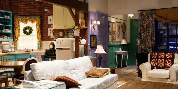 The FRIENDS Experience/Phozo: booking.com