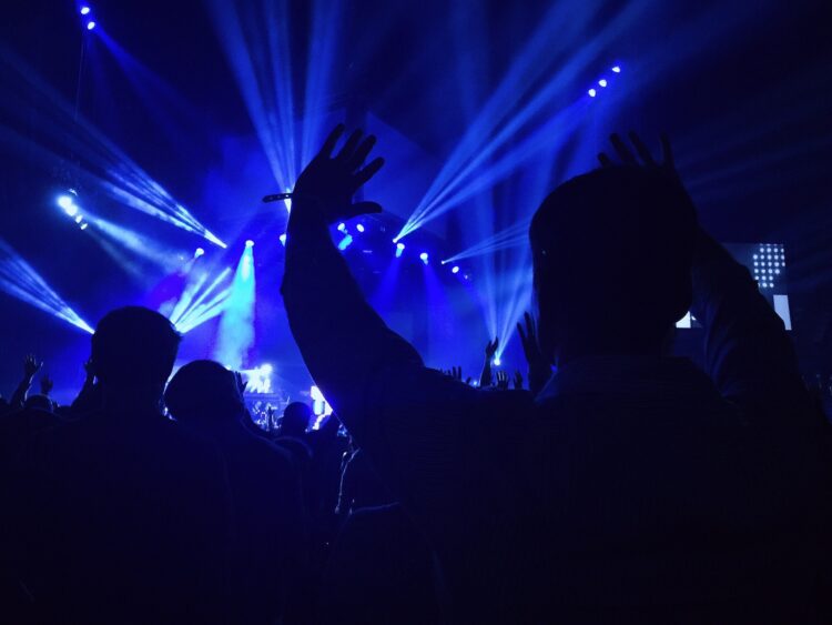 Klub, žurka/Photo: Pixabay